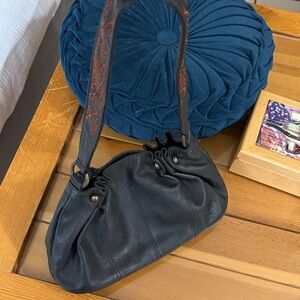 Chic Black Leather Shoulder Bag